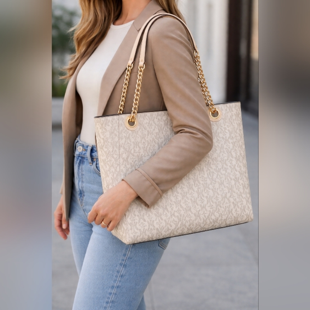 #3004 Michael Kors Jet Set Travel Large Chain Shoulder Tote Vanilla MK Signature